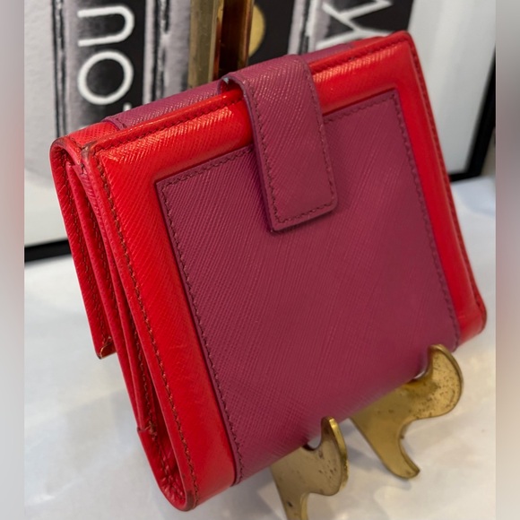 ❤️🩷SALVATORE FERRAGAMO
MEASUREMENTS IN PHOTOS 
FEEL FREE TO ASK QUESTIONS-EUC🩷❤️ - Picture 5 of 14